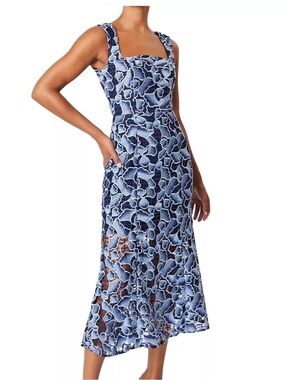 Elliatt Navy and White Floral Lace Midi Dress